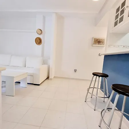 דירה With Garden