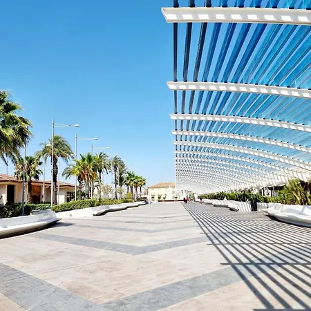 דירה With Garden