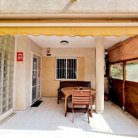 Apartman With Garden *