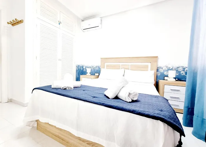 شقة With Garden *